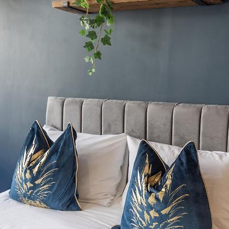 דירות 2Cq*Morden Studio Flat *Moments Away From Brighton Seafront מראה חיצוני תמונה