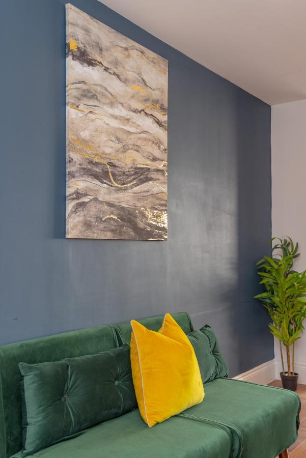 דירות 2Cq*Morden Studio Flat *Moments Away From Brighton Seafront מראה חיצוני תמונה
