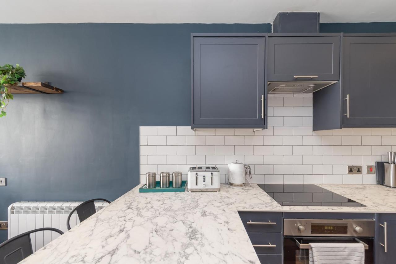 דירות 2Cq*Morden Studio Flat *Moments Away From Brighton Seafront מראה חיצוני תמונה